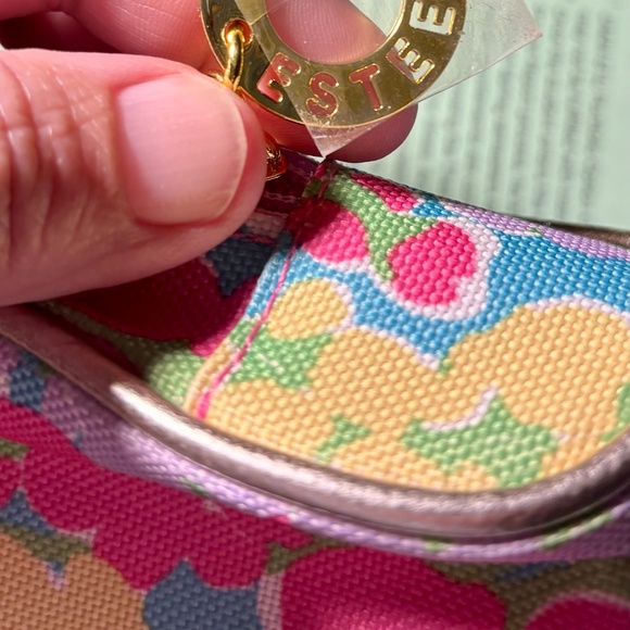 Lily Pulizer and Estee Lauder Cosmetic bag - Picture 5 of 6